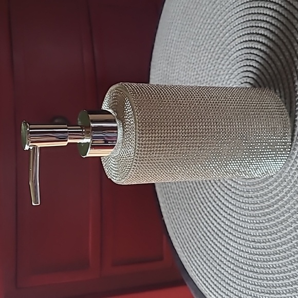 Bling Soap/Lotion Dispenser - Picture 1 of 7